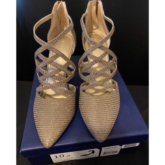 Women’s Heels - Picture 2 of 4